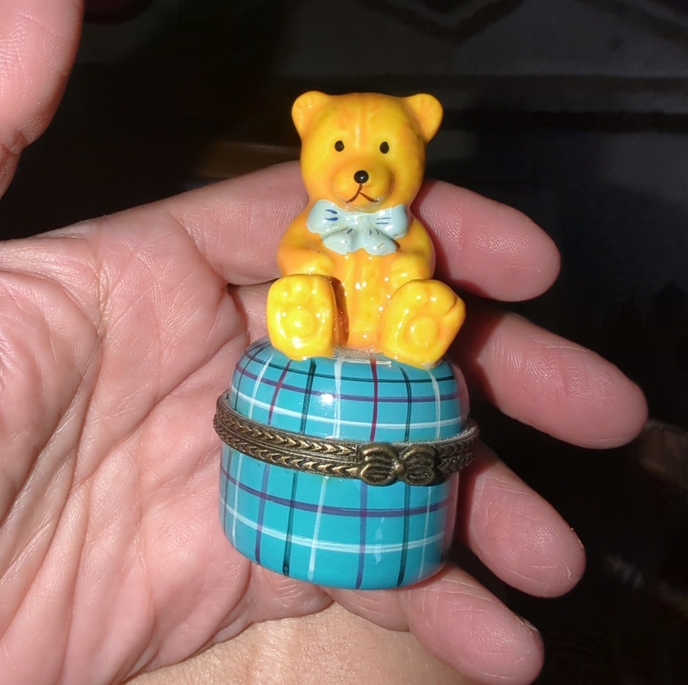 Teddy bear hinged trinket box